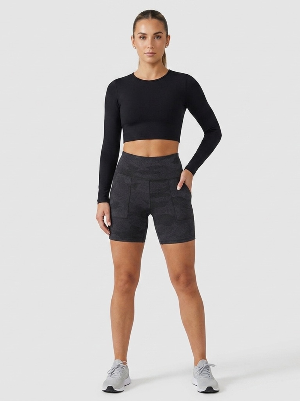 Aerie Black Camo High Waisted Bike Shorts L with Pockets Gym Casual Athleisure